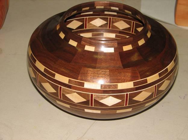 Floyd Pedersen – segmentedbowl3_oct07